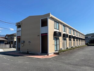 レオパレス甲斐住吉の物件外観写真